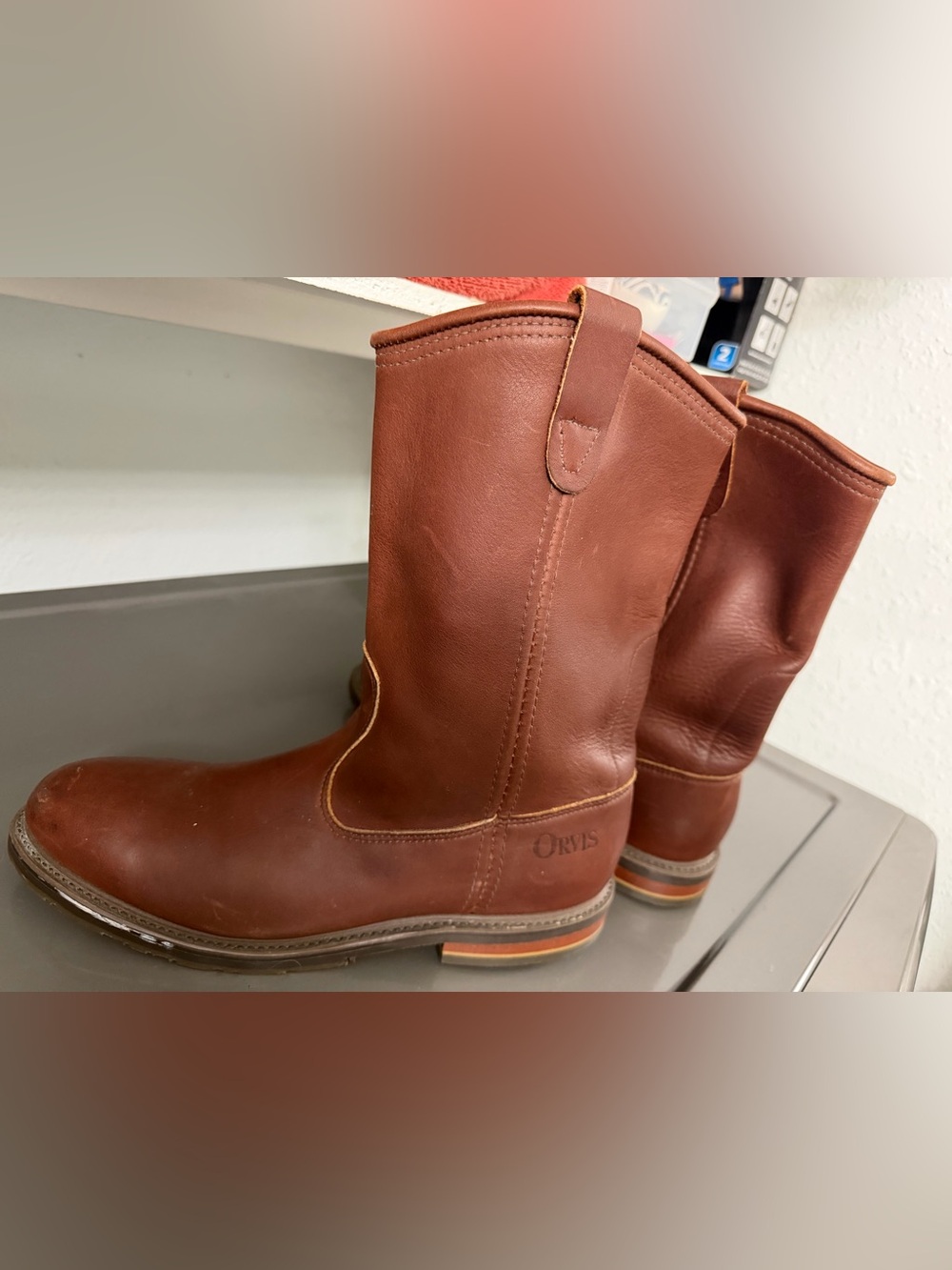 Orvis Chestnut Brown Leather Pull-On Boots